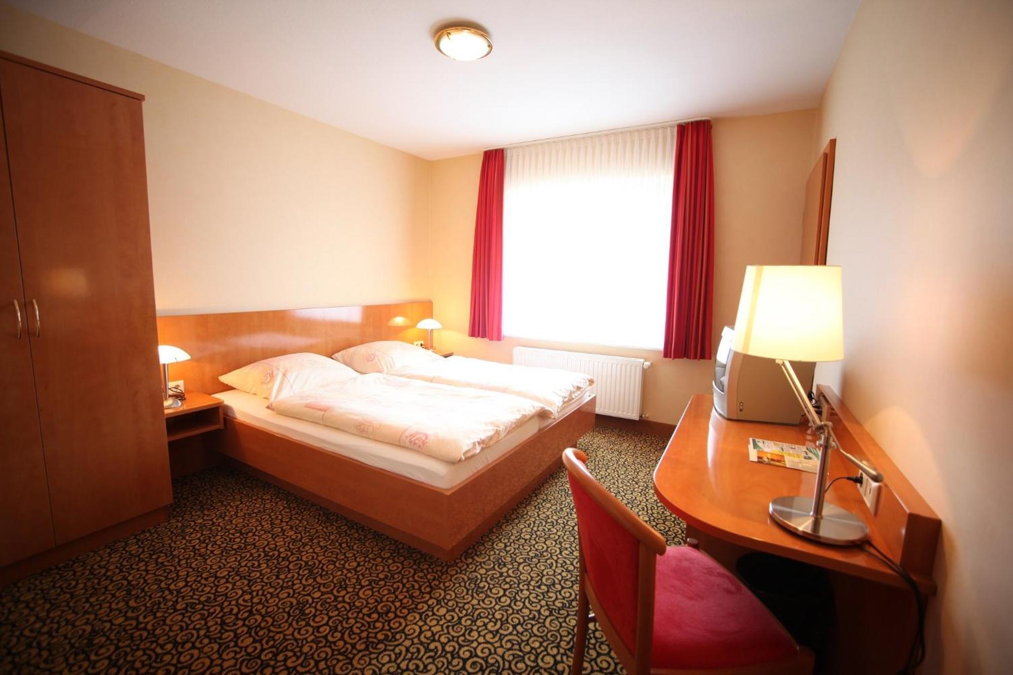 Hotel Matthias Gnarrenburg Bilik gambar
