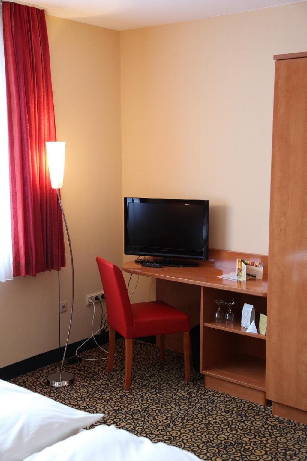 Hotel Matthias Gnarrenburg Bilik gambar