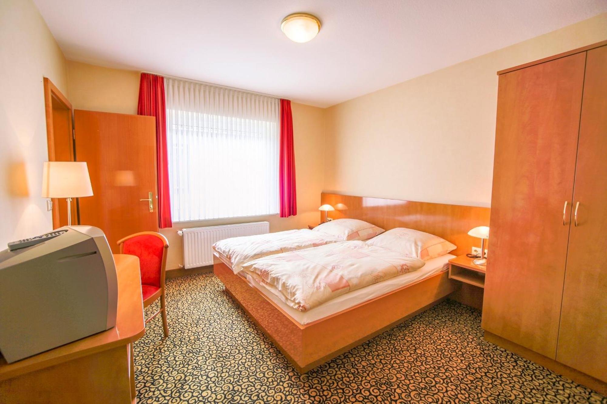 Hotel Matthias Gnarrenburg Bilik gambar