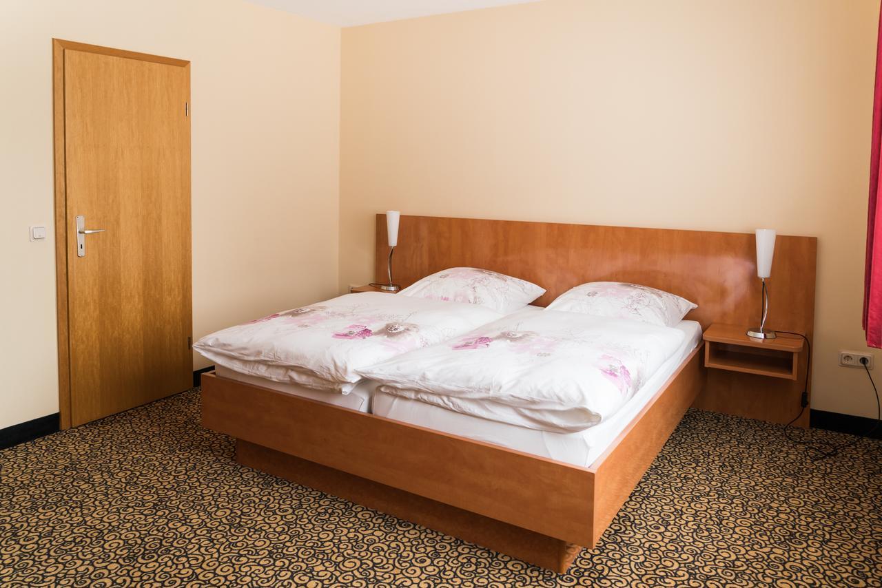 Hotel Matthias Gnarrenburg Luaran gambar